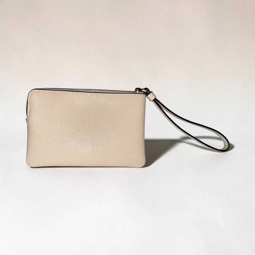 Coach Corner Zip Wristlet in Chalk White Crossgrain Leather F58032